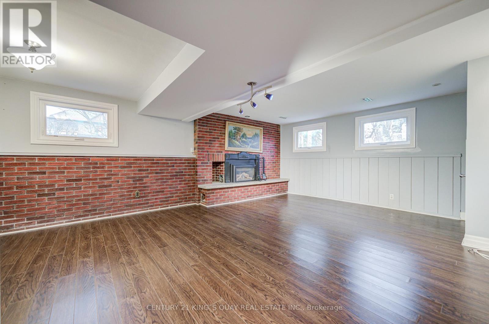 11 GEORGE STREET, East Gwillimbury (Sharon), Ontario, L0G1V0 — Photo 21