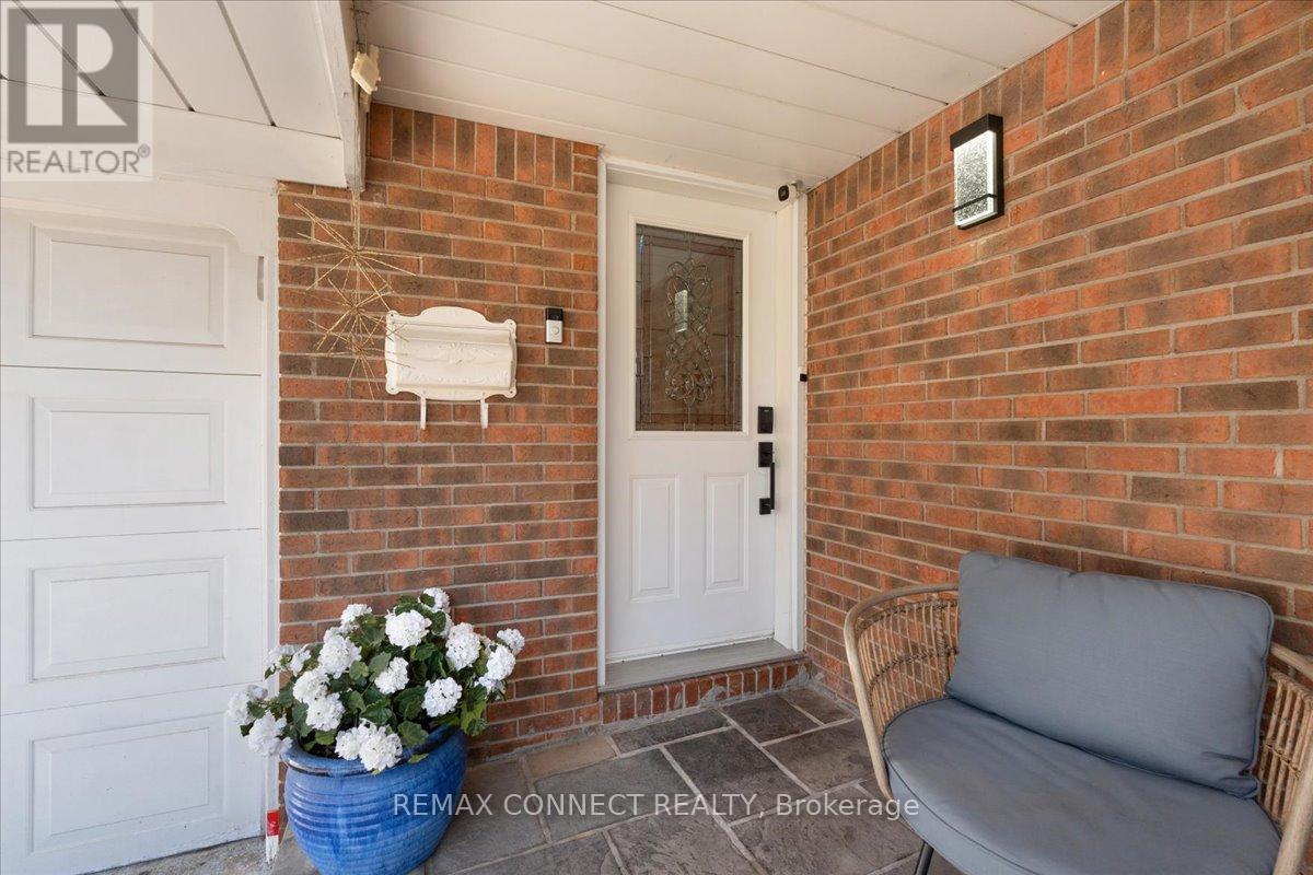 2491 PARMEER DRIVE, Mississauga (Erindale), Ontario, L5C2Y3 — Photo 3