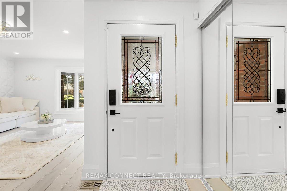 2491 PARMEER DRIVE, Mississauga (Erindale), Ontario, L5C2Y3 — Photo 4