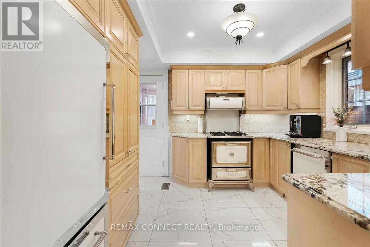 2491 PARMEER DRIVE, Mississauga (Erindale), Ontario, L5C2Y3 — Photo 9