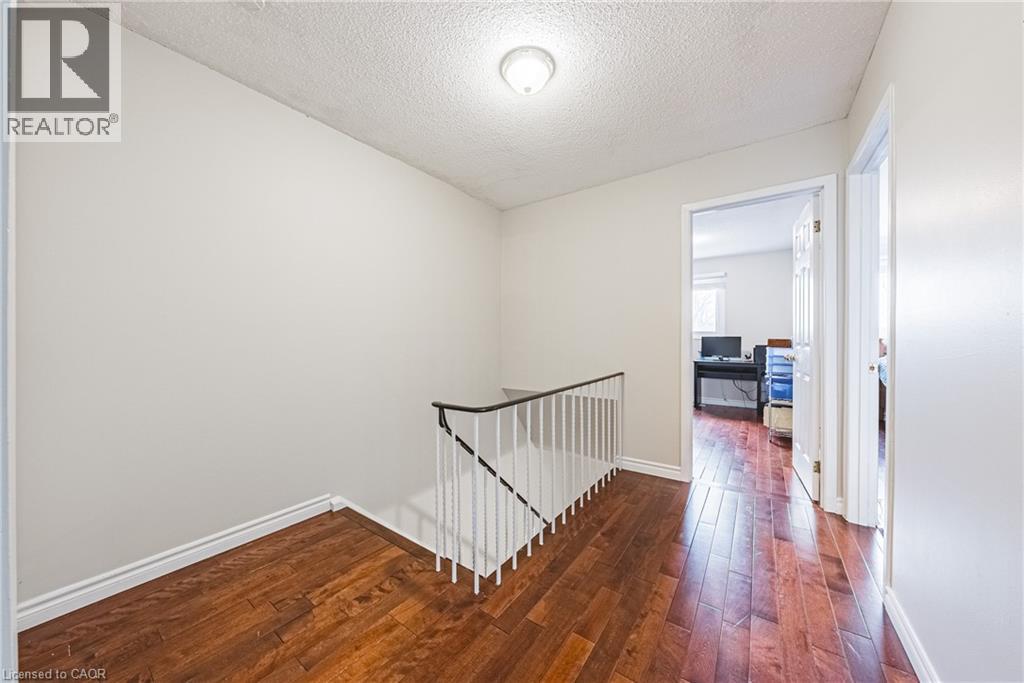 1576 NEWLANDS Crescent Unit# 60, Burlington, Ontario, L7M1V6 — Photo 14