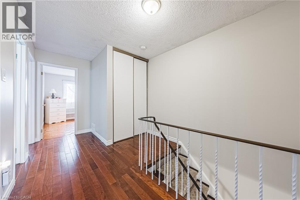 1576 NEWLANDS Crescent Unit# 60, Burlington, Ontario, L7M1V6 — Photo 15