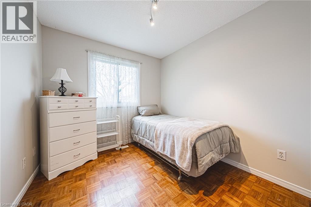 1576 NEWLANDS Crescent Unit# 60, Burlington, Ontario, L7M1V6 — Photo 23