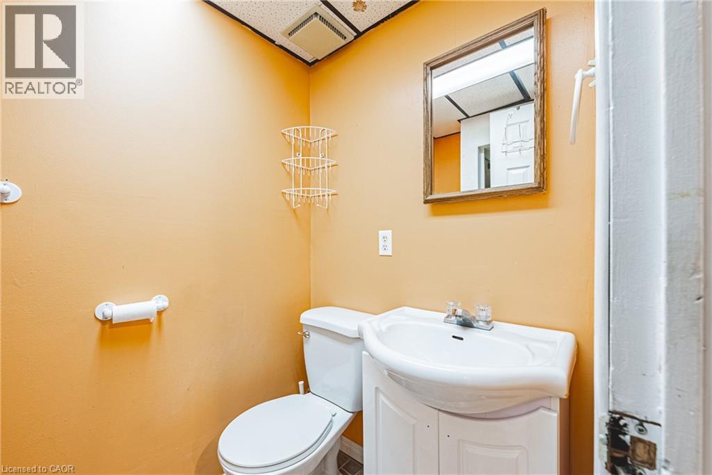 1576 NEWLANDS Crescent Unit# 60, Burlington, Ontario, L7M1V6 — Photo 30