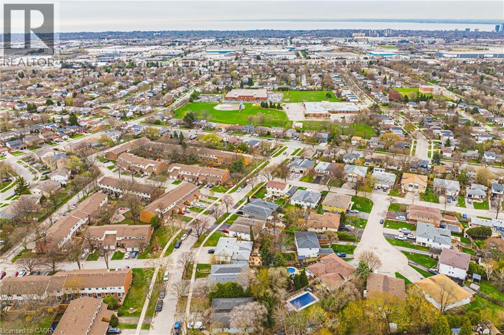 1576 NEWLANDS Crescent Unit# 60, Burlington, Ontario, L7M1V6 — Photo 39