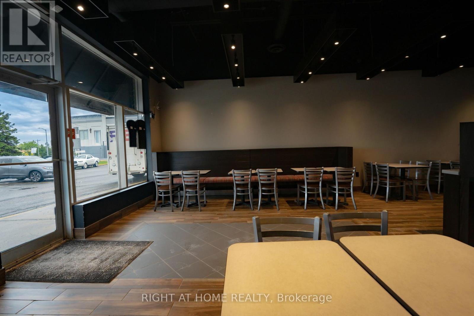 E11A - 2020 LANTHIER DRIVE, Ottawa, Ontario, K4A3V4 — Photo 5