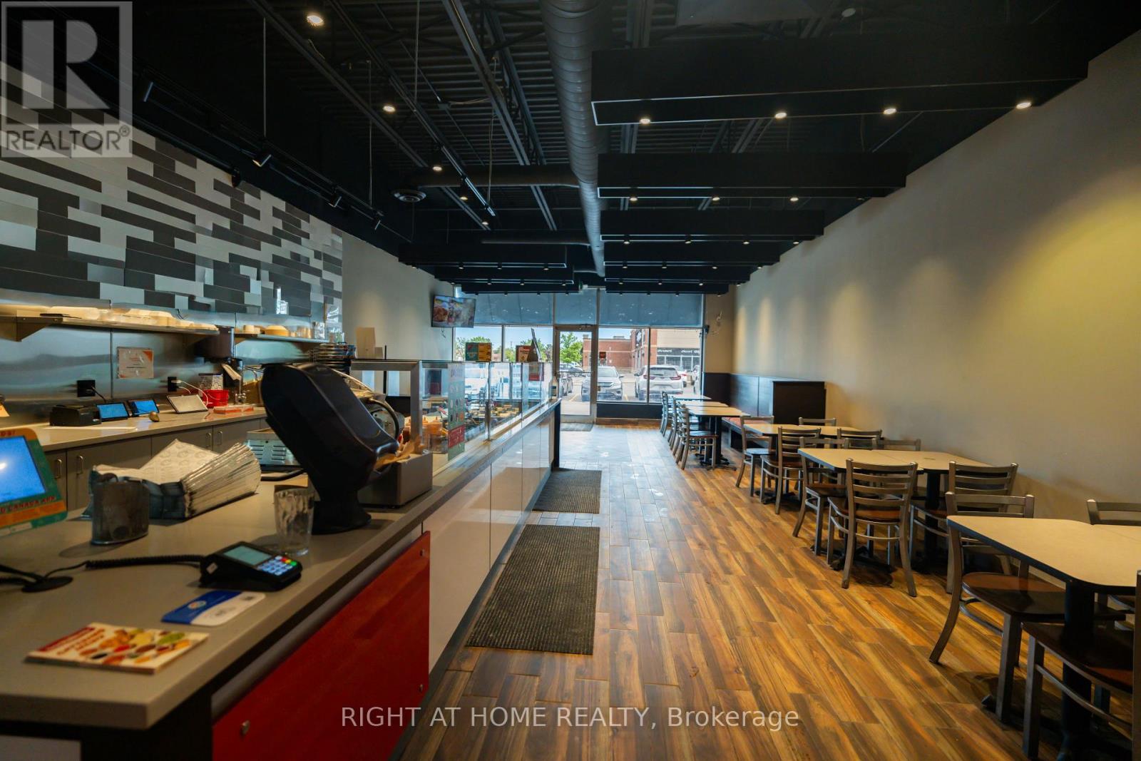 E11A - 2020 LANTHIER DRIVE, Ottawa, Ontario, K4A3V4 — Photo 8