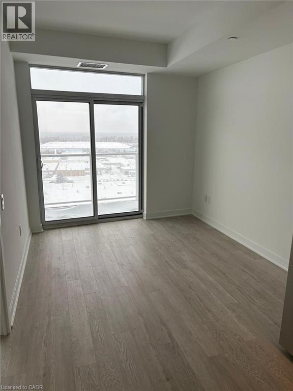 2782 BARTON Street E Unit# 1215, Hamilton, Ontario, L8E0L3 — Photo 5