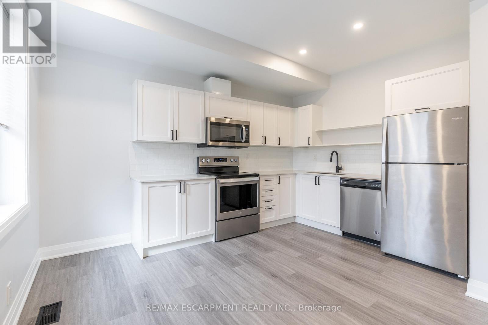 536 CANNON STREET E, Hamilton (Gibson), Ontario, L8L2E9 — Photo 6