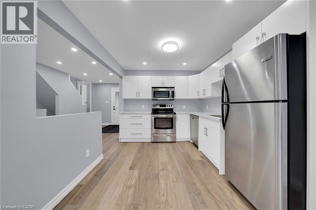 451 WOODVIEW Road Unit# 4, Burlington, Ontario, L7N2Z9 — Photo 11