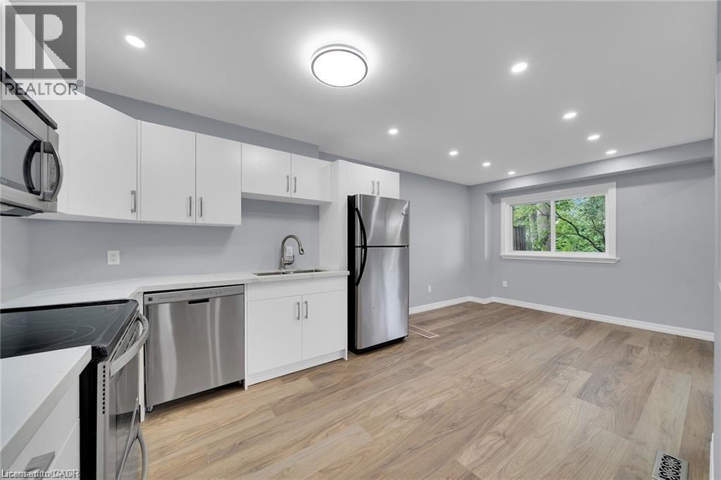 451 WOODVIEW Road Unit# 4, Burlington, Ontario, L7N2Z9 — Photo 13