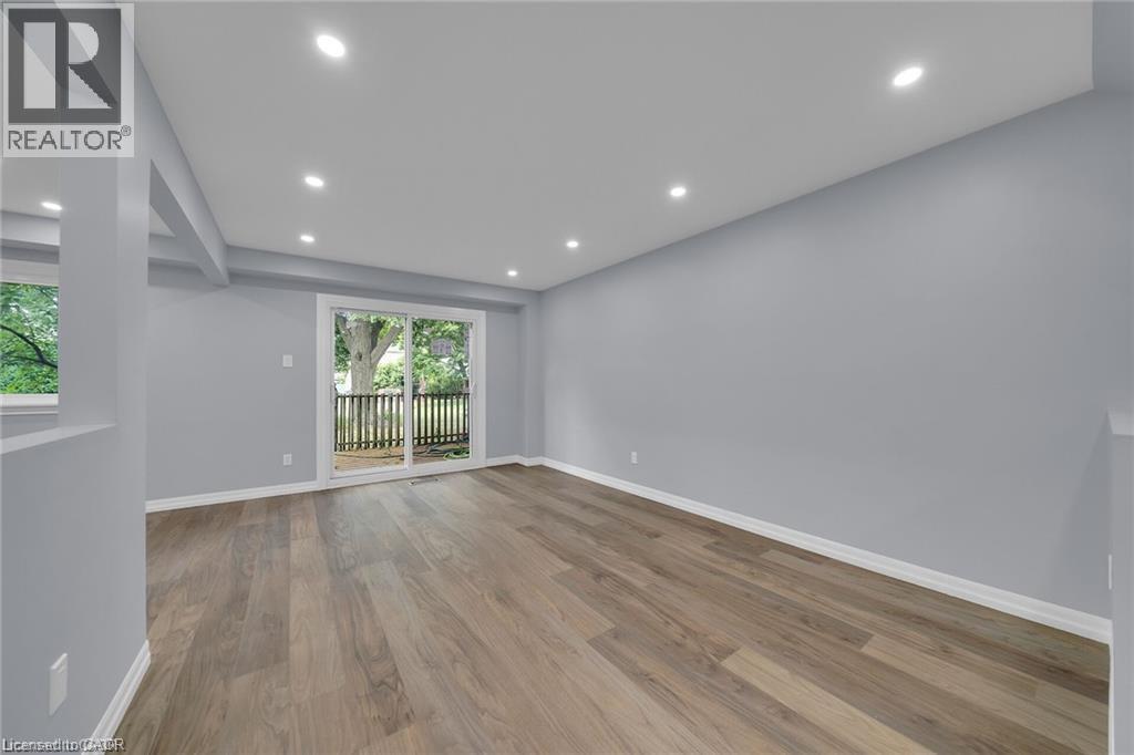 451 WOODVIEW Road Unit# 4, Burlington, Ontario, L7N2Z9 — Photo 6