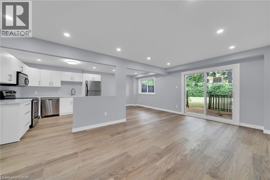 451 WOODVIEW Road Unit# 4, Burlington, Ontario, L7N2Z9 — Photo 7