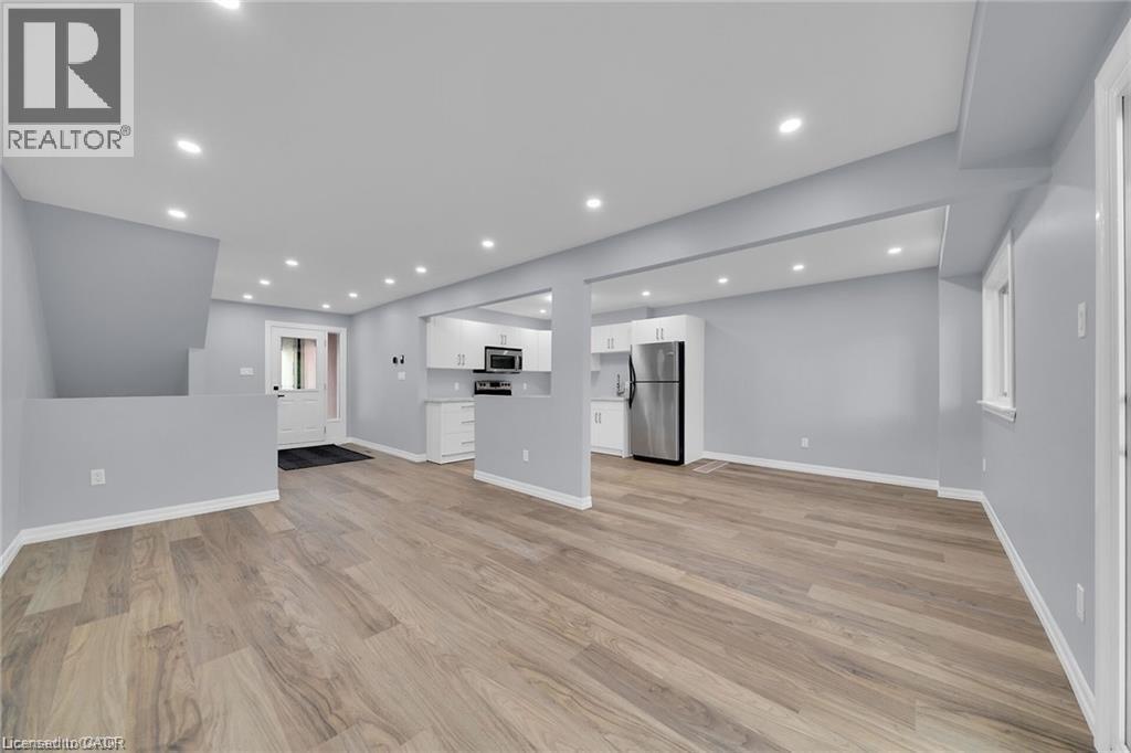 451 WOODVIEW Road Unit# 4, Burlington, Ontario, L7N2Z9 — Photo 8