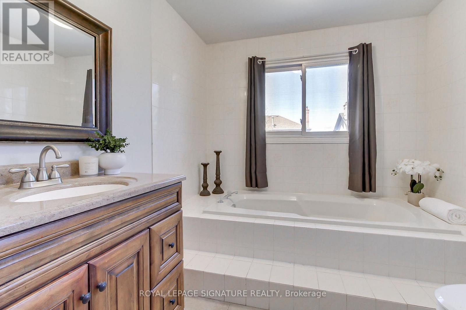 43 FALSTAFF CRESCENT, Whitby (Rolling Acres), Ontario, L1R1W3 — Photo 39