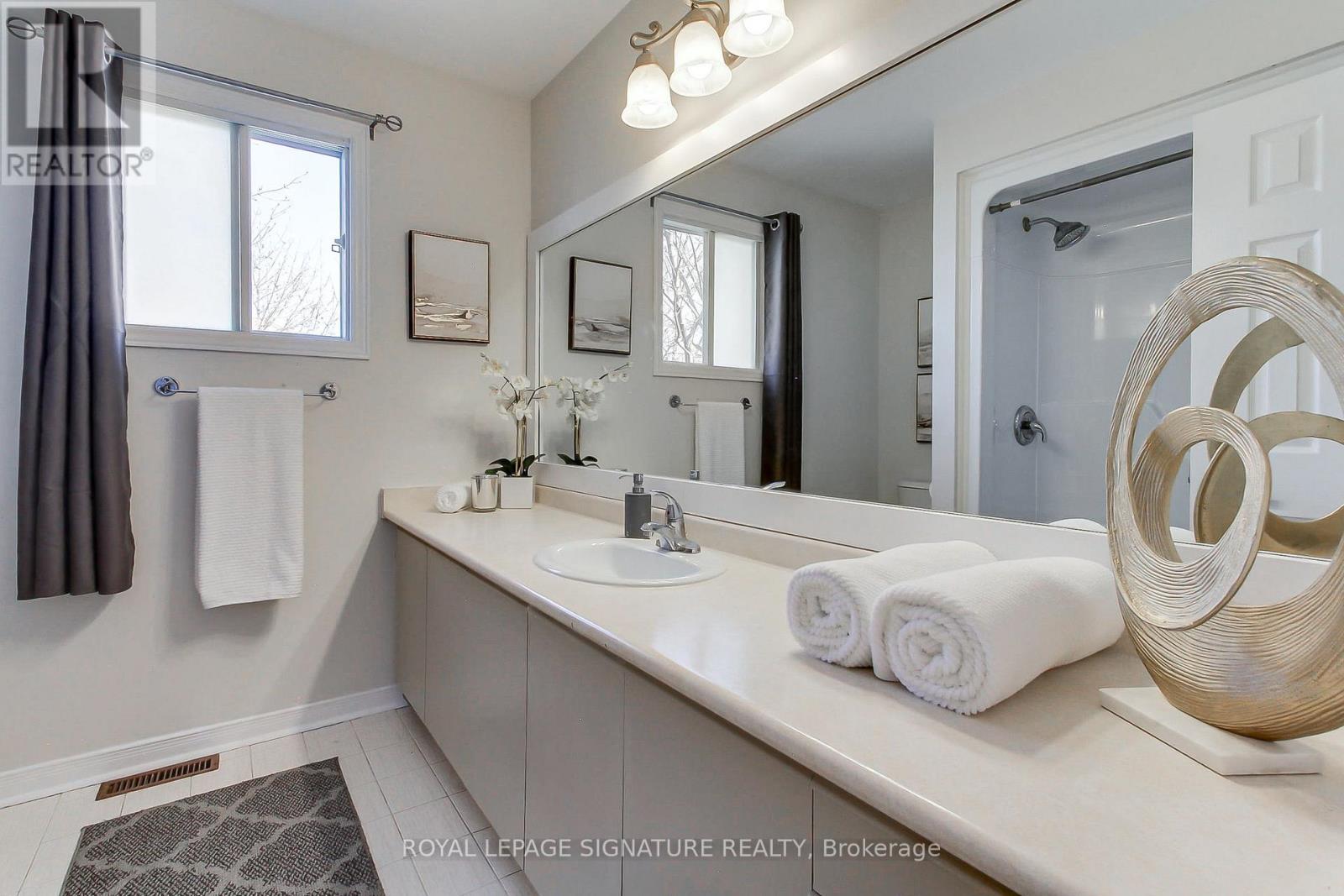 43 FALSTAFF CRESCENT, Whitby (Rolling Acres), Ontario, L1R1W3 — Photo 41