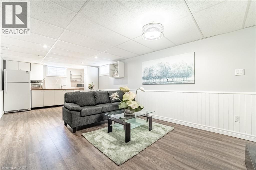 146 WELBOURN Drive Unit# LOWER, Hamilton, Ontario, L9A3N4 — Photo 4