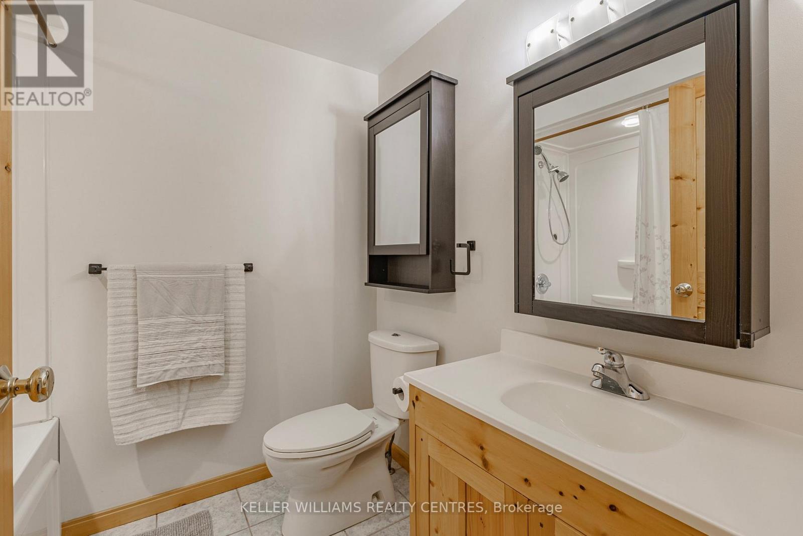 49 JENNIFER CRESCENT, East Gwillimbury (Sharon), Ontario, L0G1V0 — Photo 21