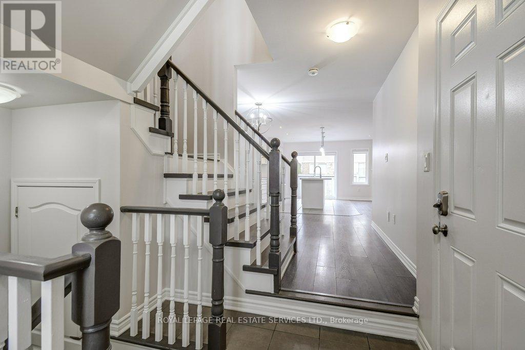 329 GOODING CRESCENT, Milton (FO Ford), Ontario, L9E0A9 — Photo 10