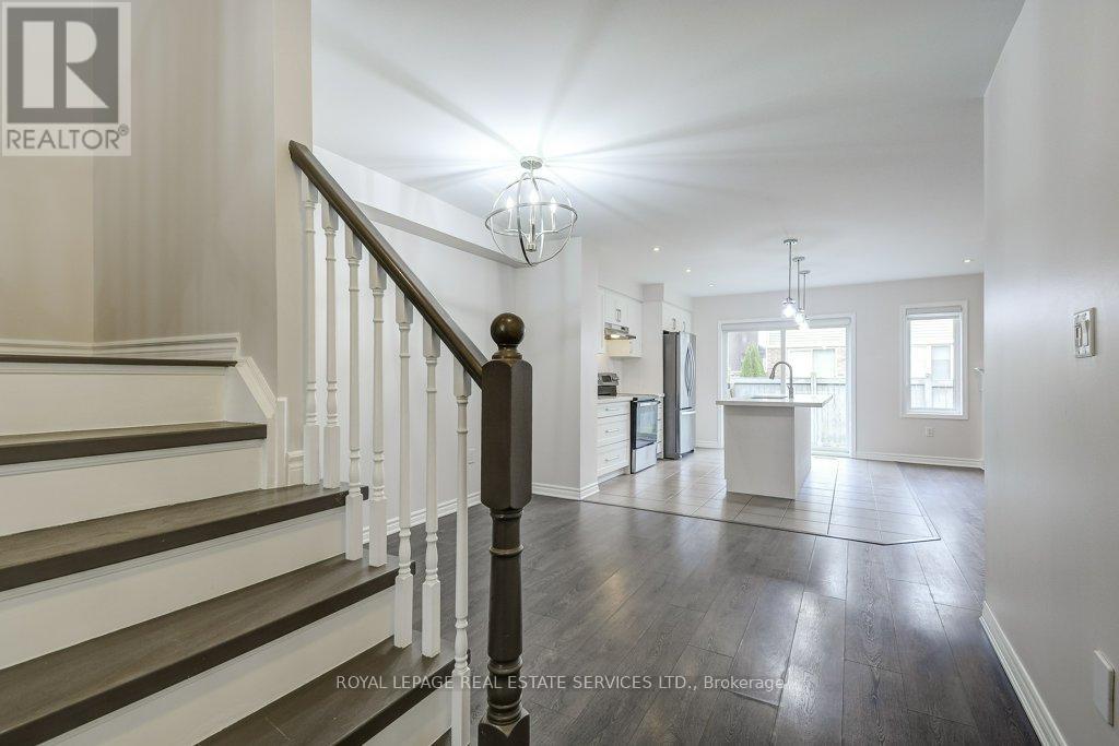 329 GOODING CRESCENT, Milton (FO Ford), Ontario, L9E0A9 — Photo 11