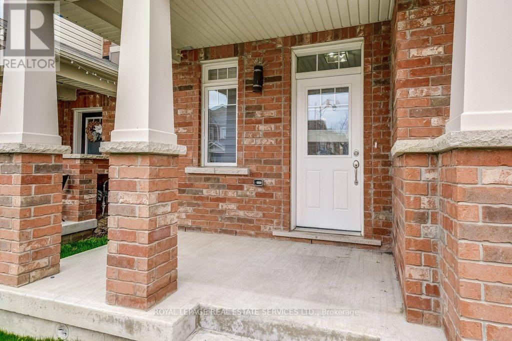 329 GOODING CRESCENT, Milton (FO Ford), Ontario, L9E0A9 — Photo 5