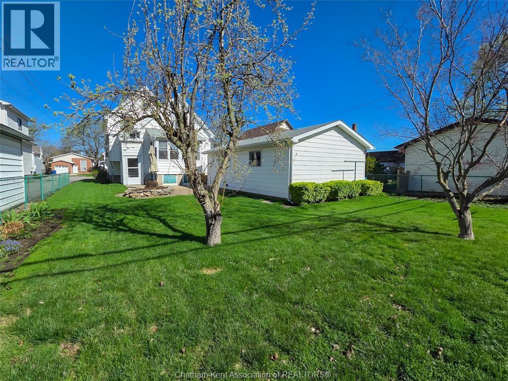 34 Park AVENUE West, Chatham, Ontario, N7M1V9 — Photo 3