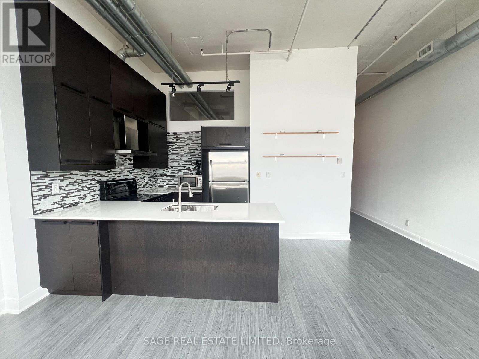 LPH04 - 700 KING STREET W, Toronto (Niagara), Ontario, M5V2Y6 — Photo 2