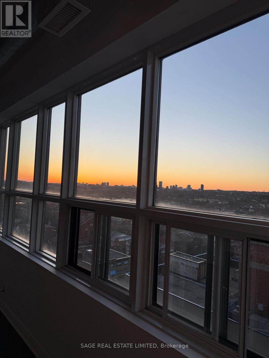 LPH04 - 700 KING STREET W, Toronto (Niagara), Ontario, M5V2Y6 — Photo 4