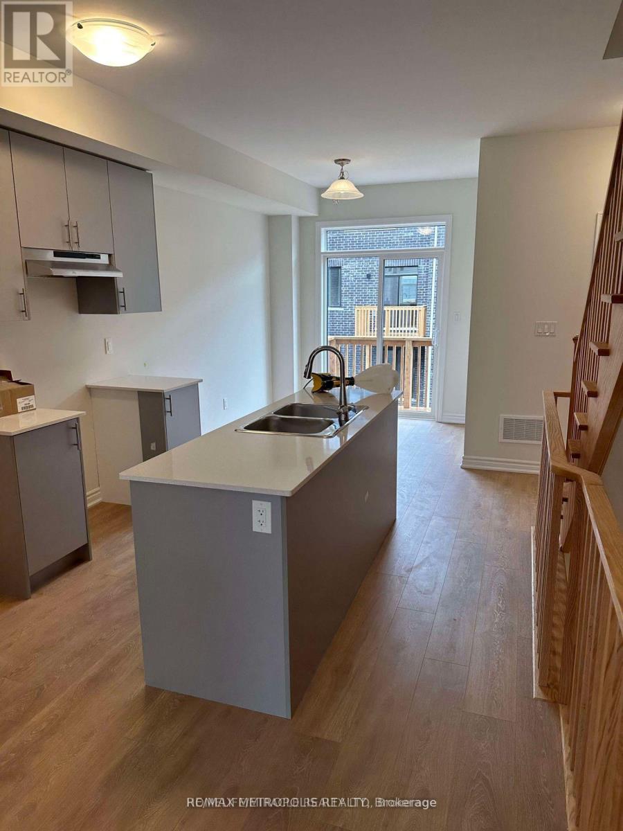 783 KOOTENAY PATH, Oshawa (Donevan), Ontario, L1H0A7 — Photo 4