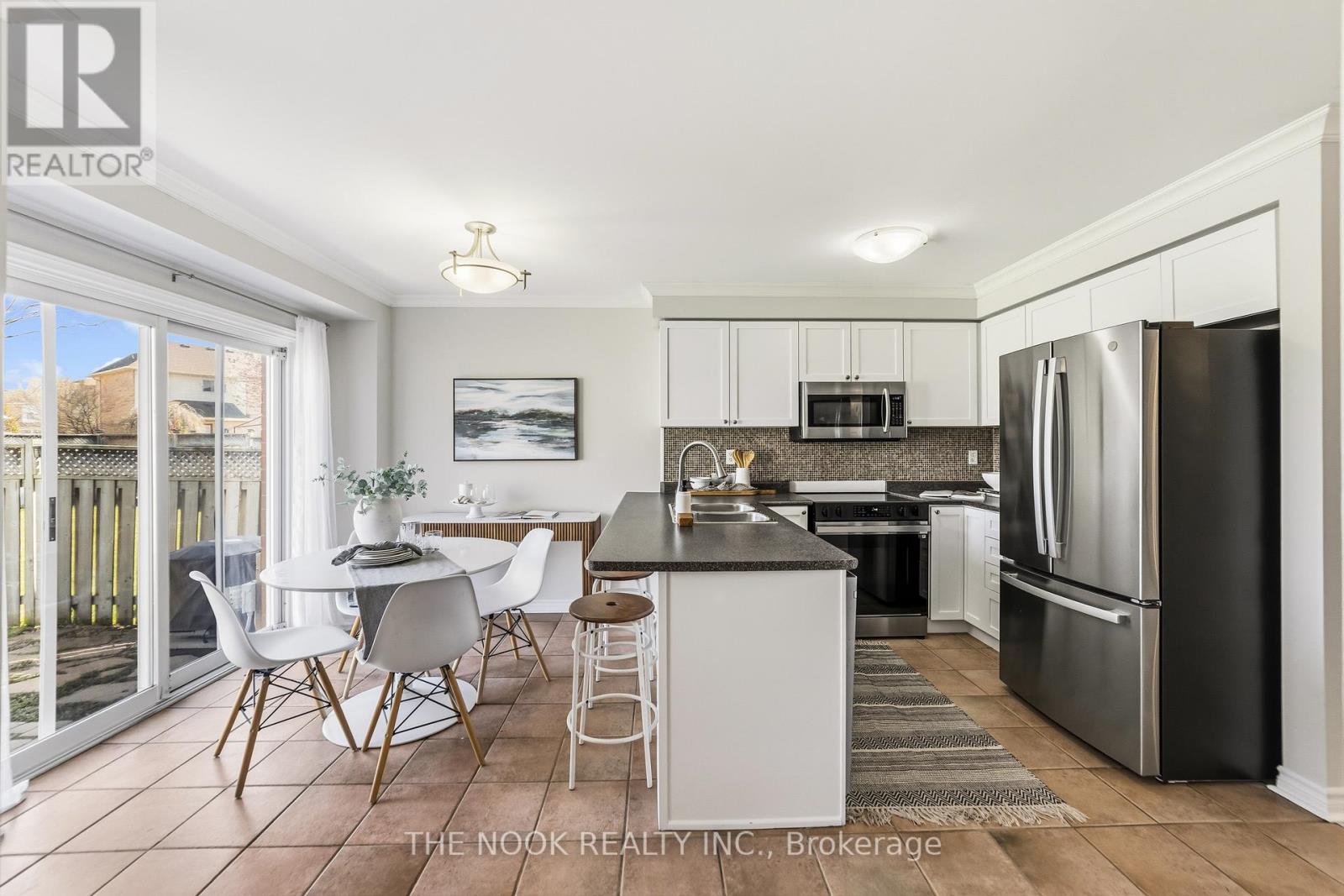 1556 HARWOOD DRIVE, Milton (CL Clarke), Ontario, L9T5K1 — Photo 11