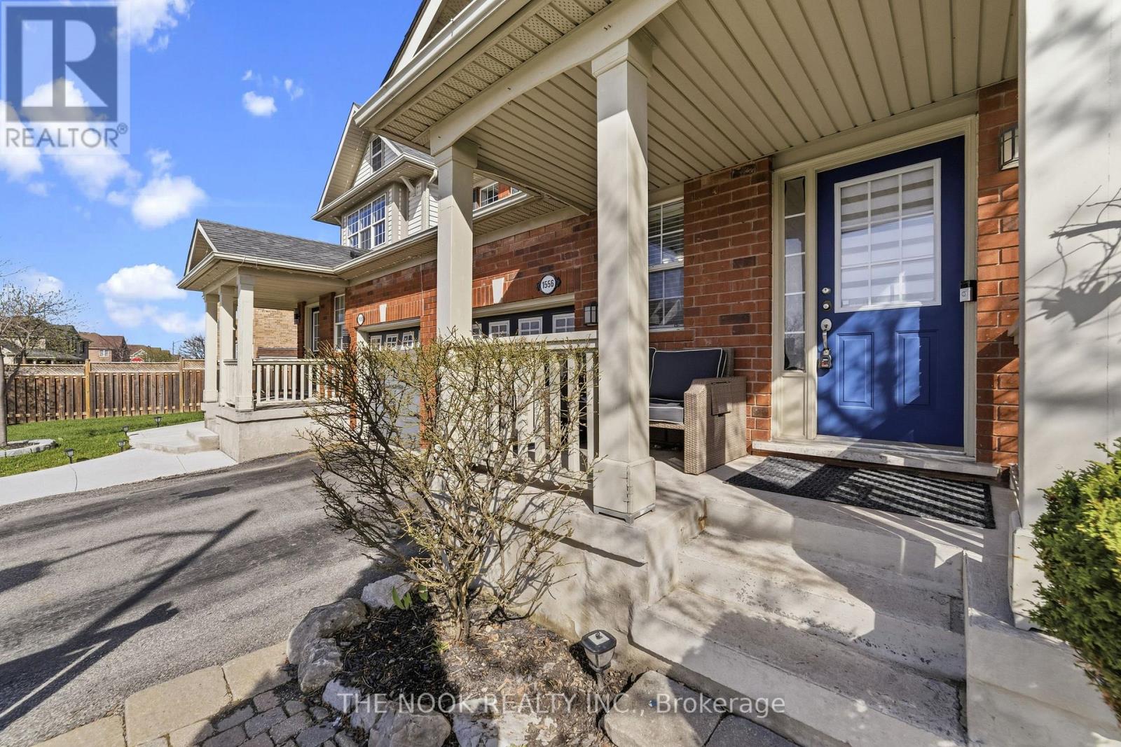 1556 HARWOOD DRIVE, Milton (CL Clarke), Ontario, L9T5K1 — Photo 2