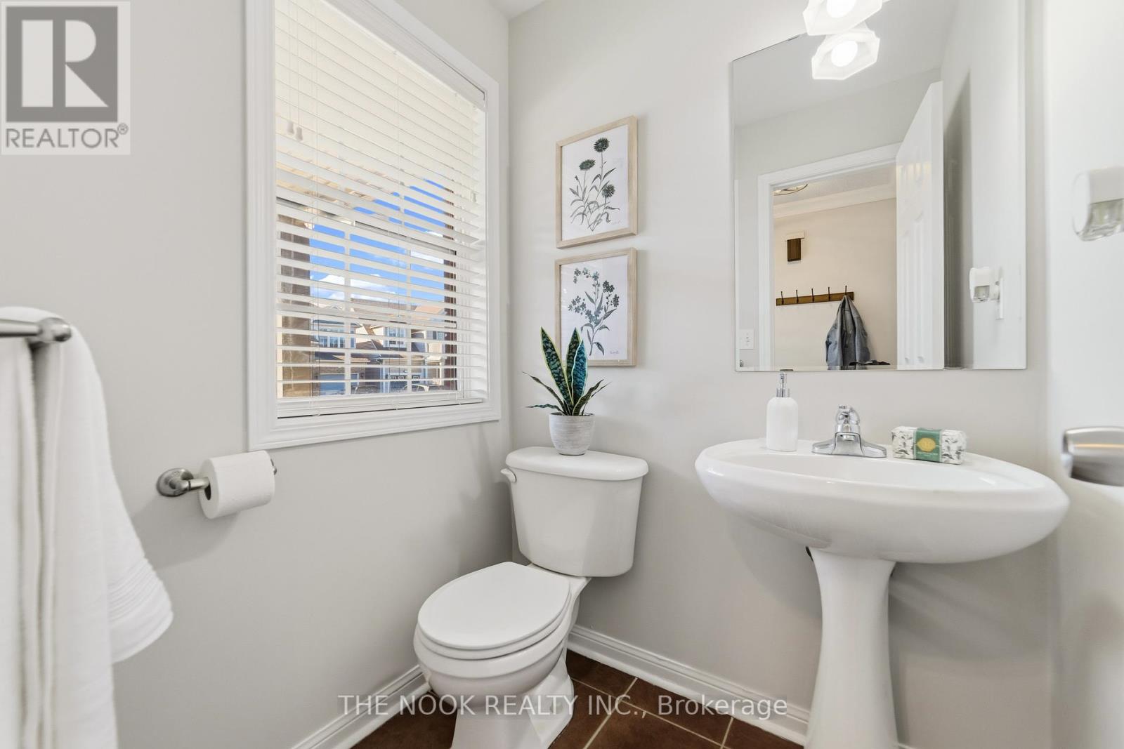 1556 HARWOOD DRIVE, Milton (CL Clarke), Ontario, L9T5K1 — Photo 5