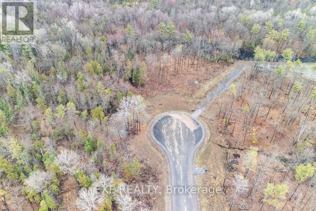 01 BLACK SPRUCE COURT, Greater Madawaska, Ontario, K0J1H0 — Photo 3