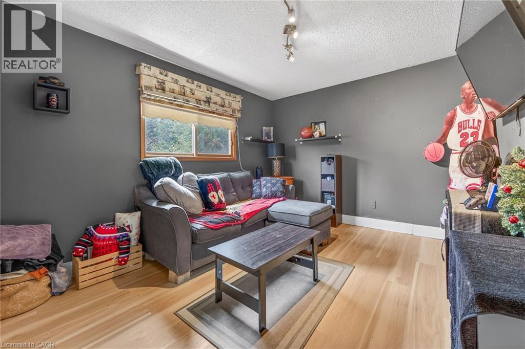 249 LLOYMINN Avenue, Ancaster, Ontario, L9G4C4 — Photo 35