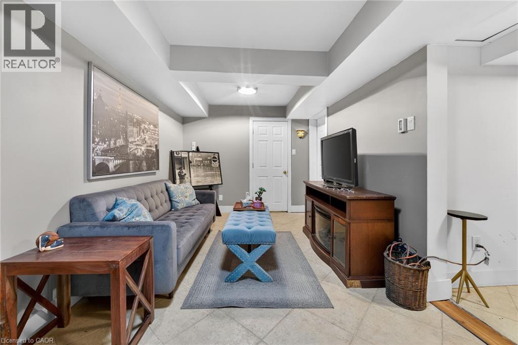 249 LLOYMINN Avenue, Ancaster, Ontario, L9G4C4 — Photo 43