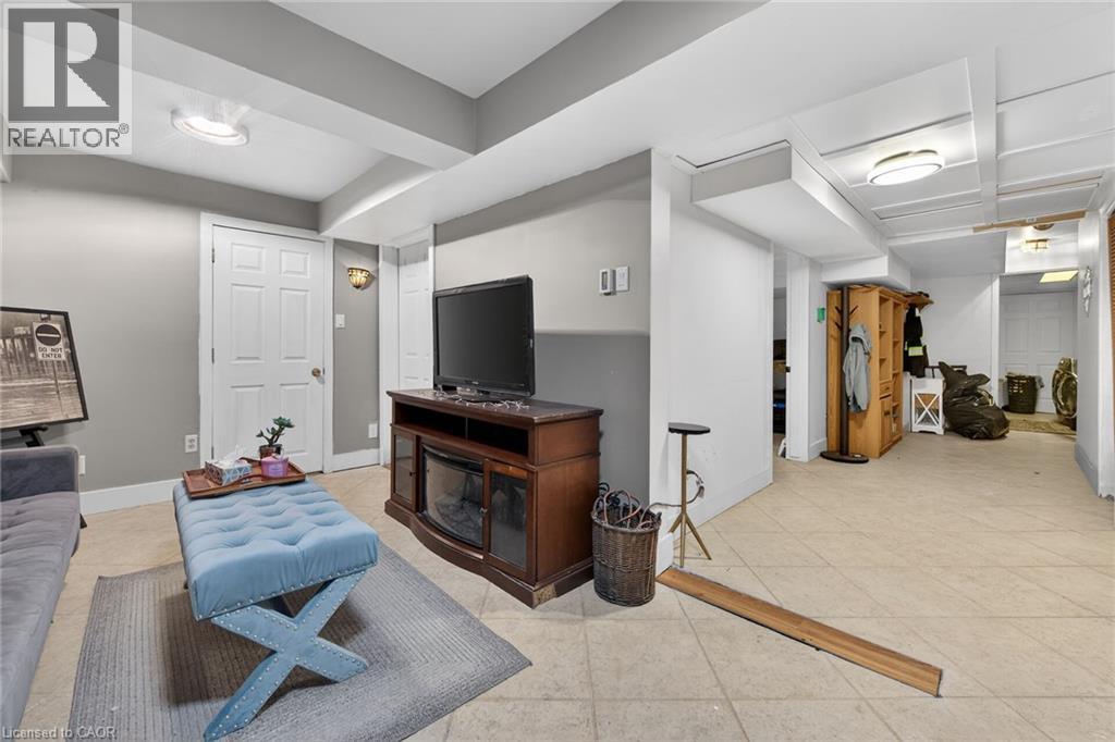 249 LLOYMINN Avenue, Ancaster, Ontario, L9G4C4 — Photo 44