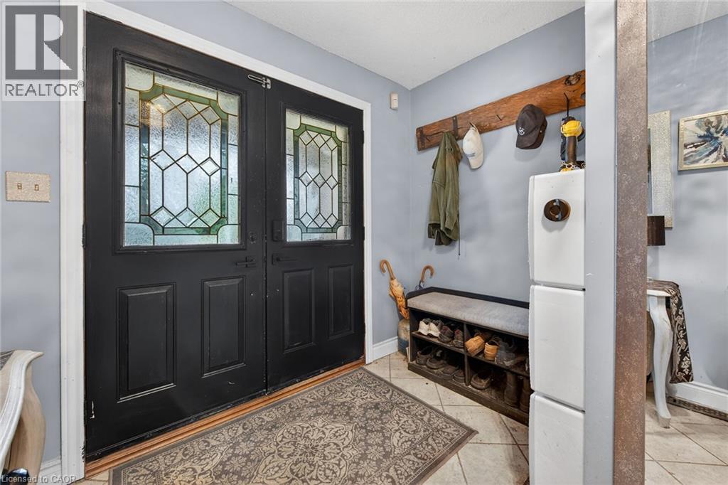 249 LLOYMINN Avenue, Ancaster, Ontario, L9G4C4 — Photo 5