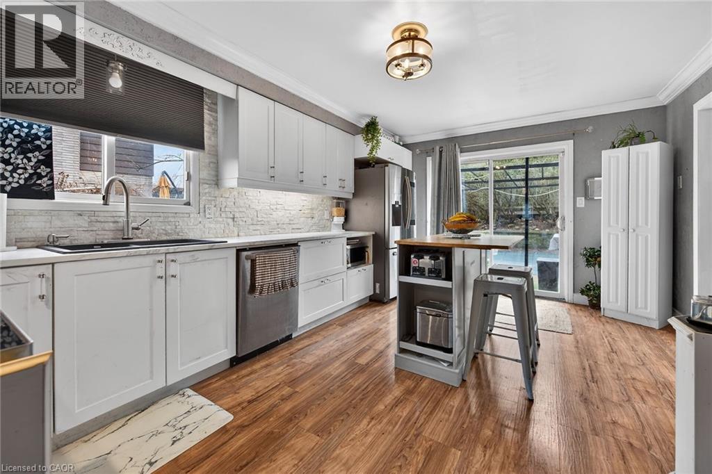 249 LLOYMINN Avenue, Ancaster, Ontario, L9G4C4 — Photo 9