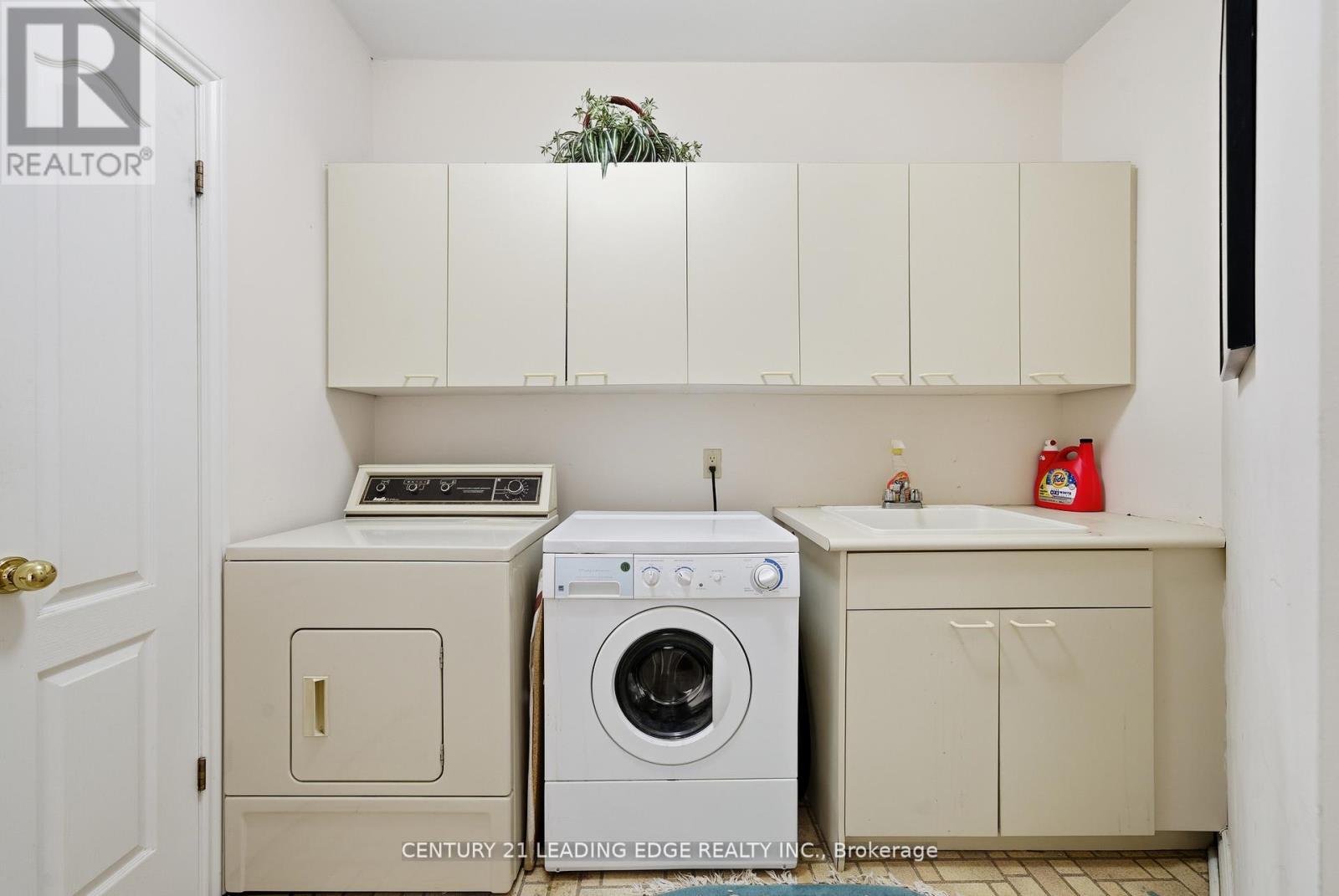 8 BUNHILL COURT, Ajax (Northeast Ajax), Ontario, L1Z1X5 — Photo 36