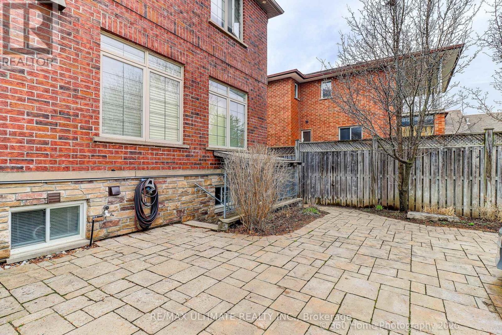 49 GOODERHAM DRIVE, Toronto (Wexford-Maryvale), Ontario, M1R3G6 — Photo 2