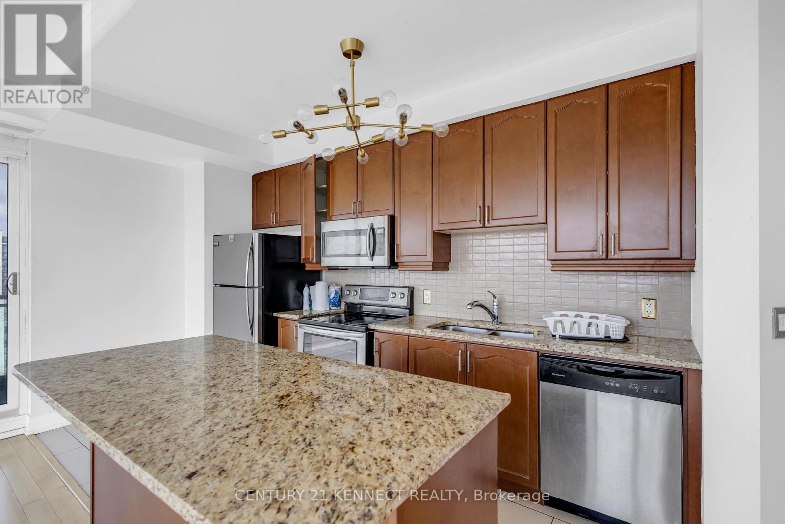 2408 - 100 JOHN STREET, Brampton (Downtown Brampton), Ontario, L6N2S8 — Photo 14