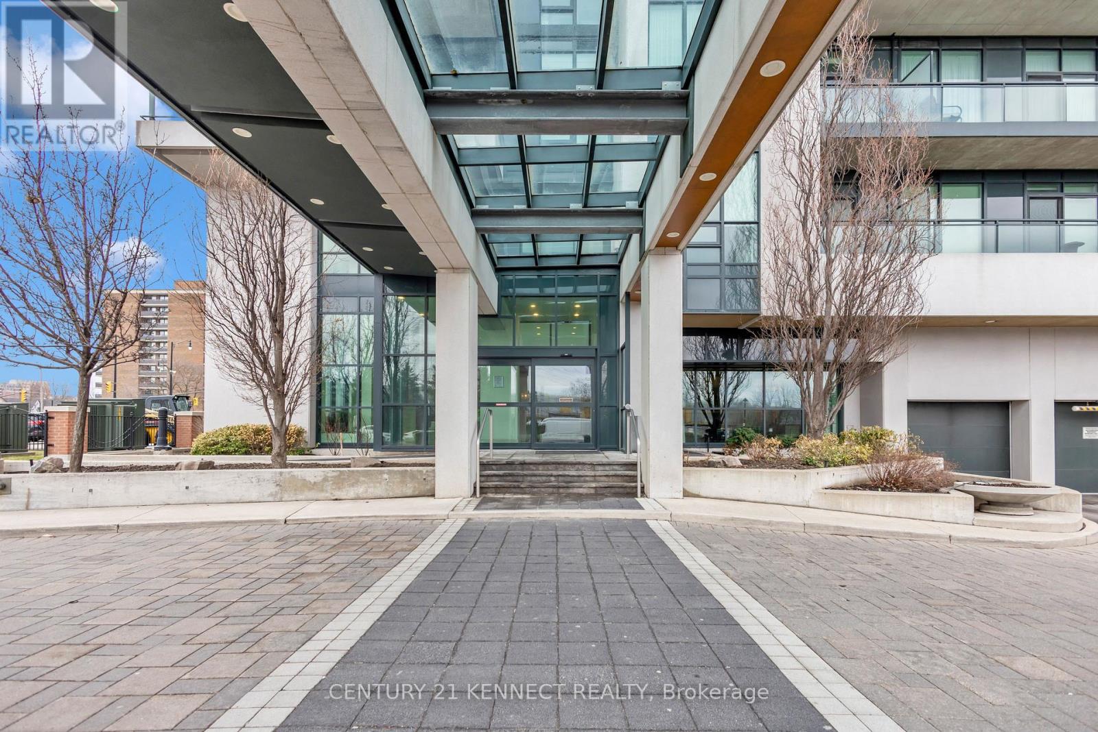 2408 - 100 JOHN STREET, Brampton (Downtown Brampton), Ontario, L6N2S8 — Photo 3