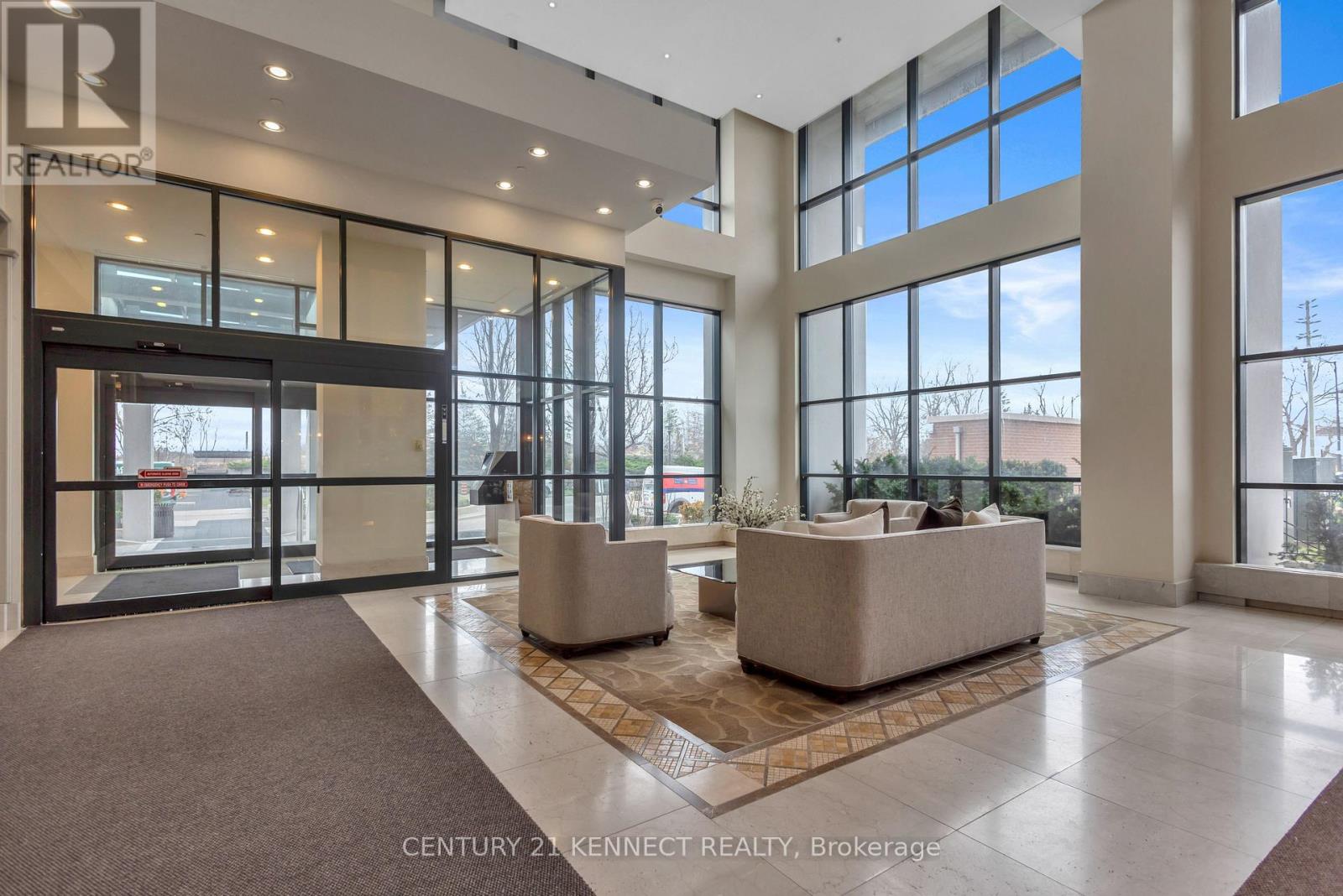 2408 - 100 JOHN STREET, Brampton (Downtown Brampton), Ontario, L6N2S8 — Photo 4