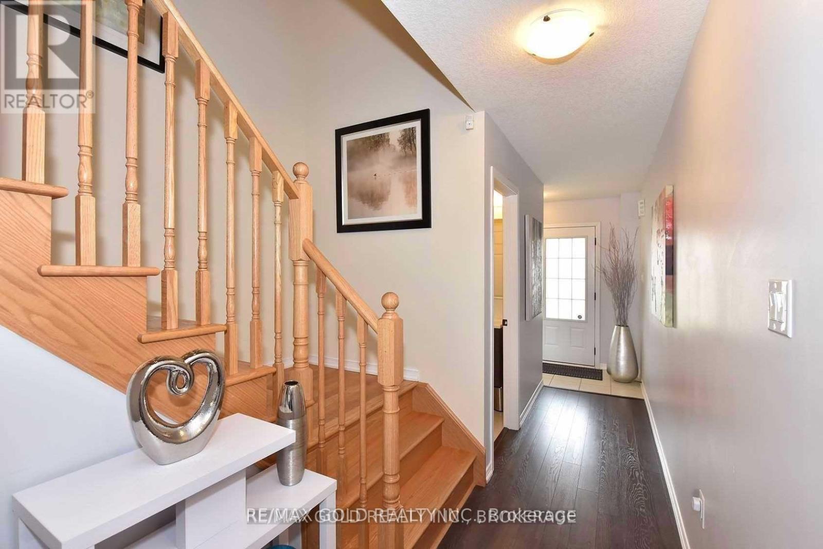 472 QUEEN MARY DRIVE, Brampton (Northwest Brampton), Ontario, L7A4L2 — Photo 4