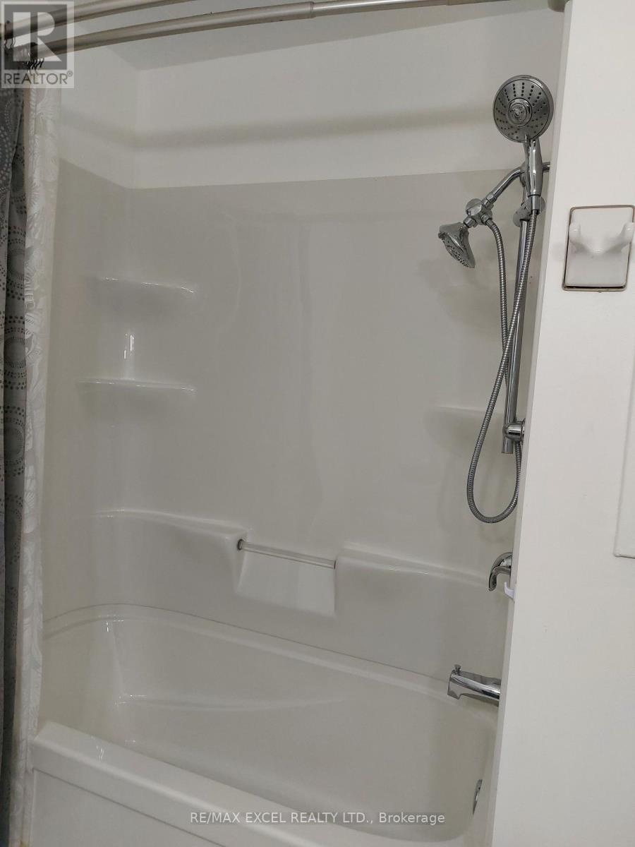 8061 PADDOCK TRAIL DRIVE, Niagara Falls (Ascot), Ontario, L2H1W8 — Photo 17