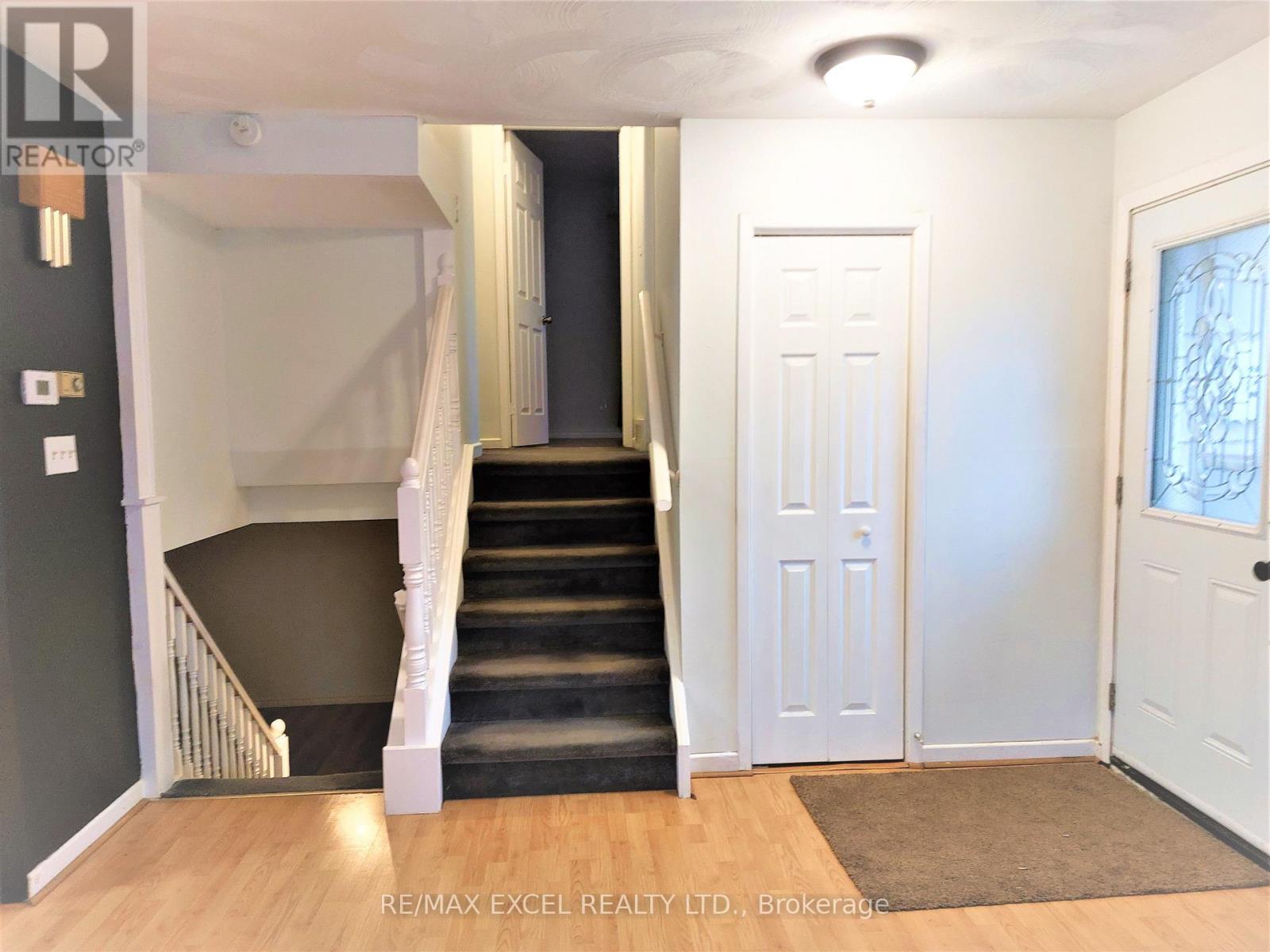 8061 PADDOCK TRAIL DRIVE, Niagara Falls (Ascot), Ontario, L2H1W8 — Photo 4