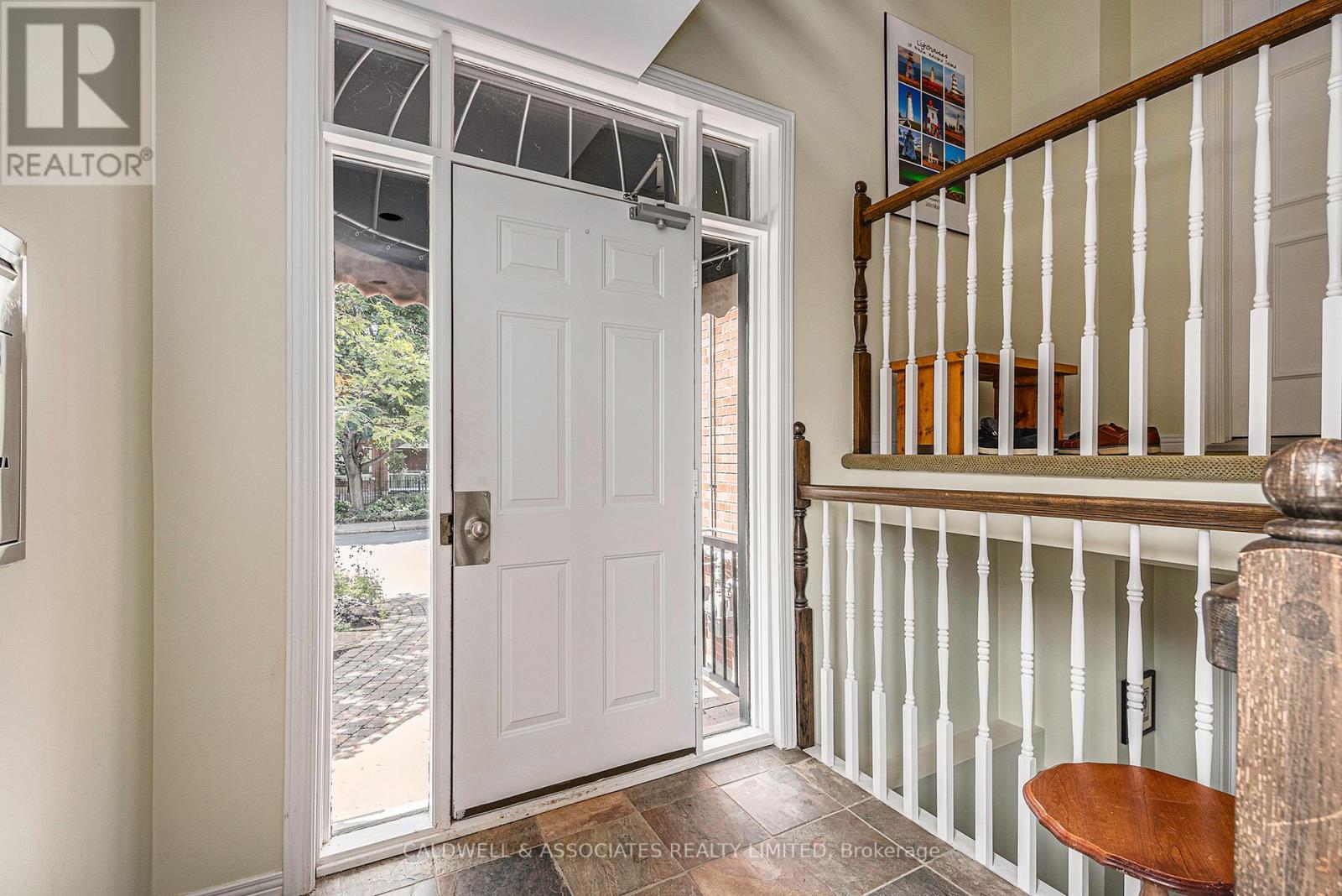 3 - 33 CHARLES STREET, Ottawa, Ontario, K1M1R3 — Photo 3