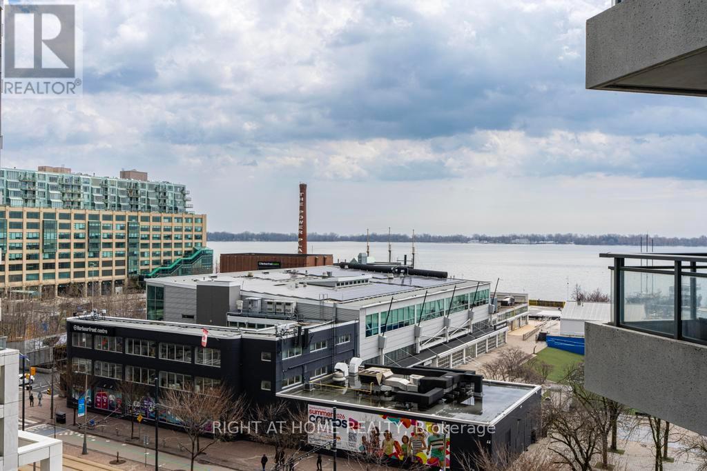 918 - 230 QUEENS QUAY W, Toronto (Waterfront Communities), Ontario, M5J2Y7 — Photo 5