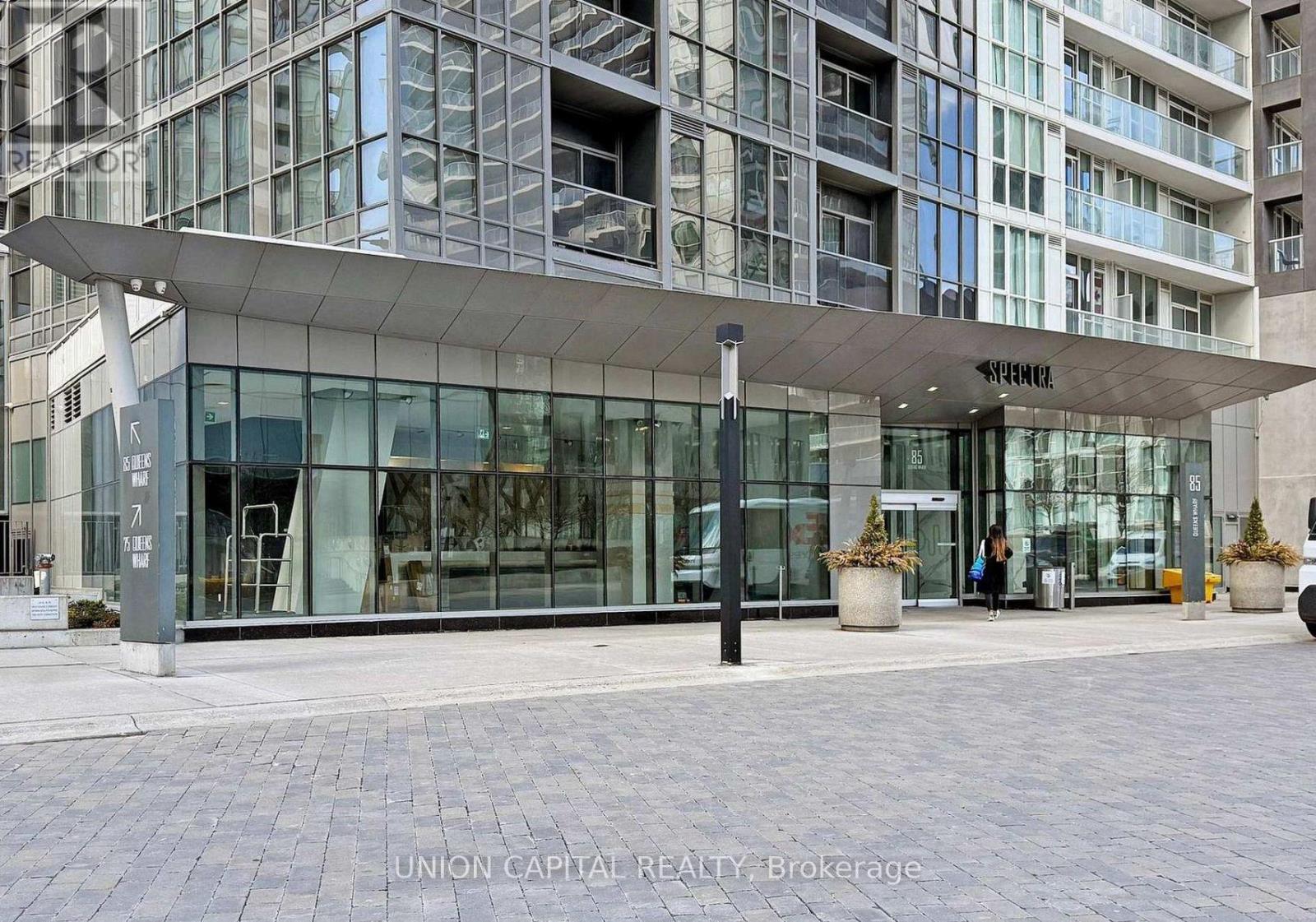 1502 - 85 QUEENS WHARF ROAD, Toronto (Waterfront Communities), Ontario, M5V0J9 — Photo 2