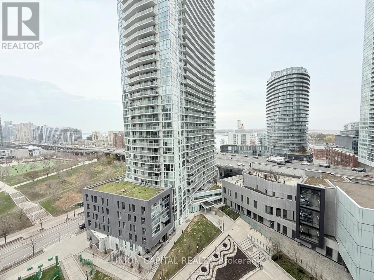 1502 - 85 QUEENS WHARF ROAD, Toronto (Waterfront Communities), Ontario, M5V0J9 — Photo 3
